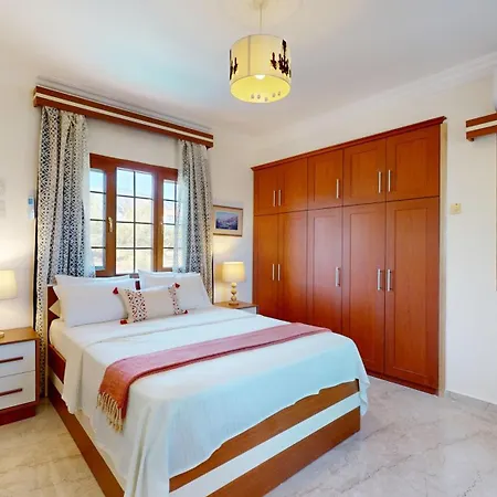 Sunnyvale Villa *